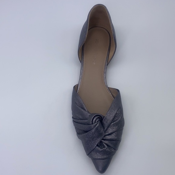 Donald Pliner - Dorsey Silver Leather Pointed Toe Flats Size 8.5 - Picture 2 of 15